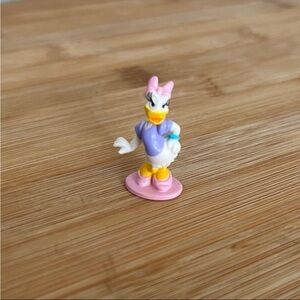 ❄️5/$20 Disney Park Series 1 Mini Figure - Daisy Duck